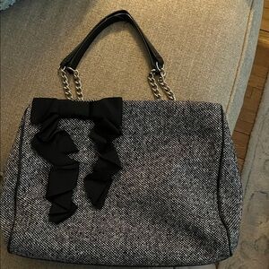 Elegant Black and Gray Kate spade purse
